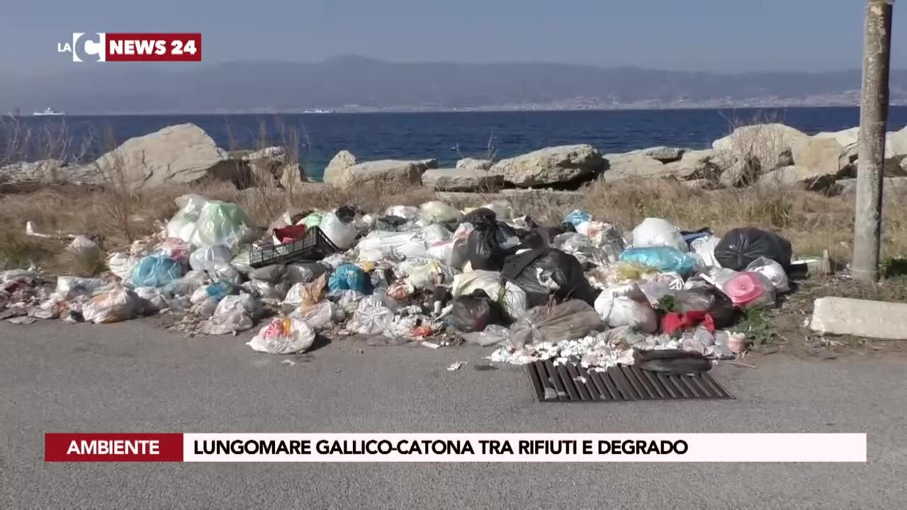 Reggio Calabria, lungomare Gallico-Catona tra rifiuti e degrado