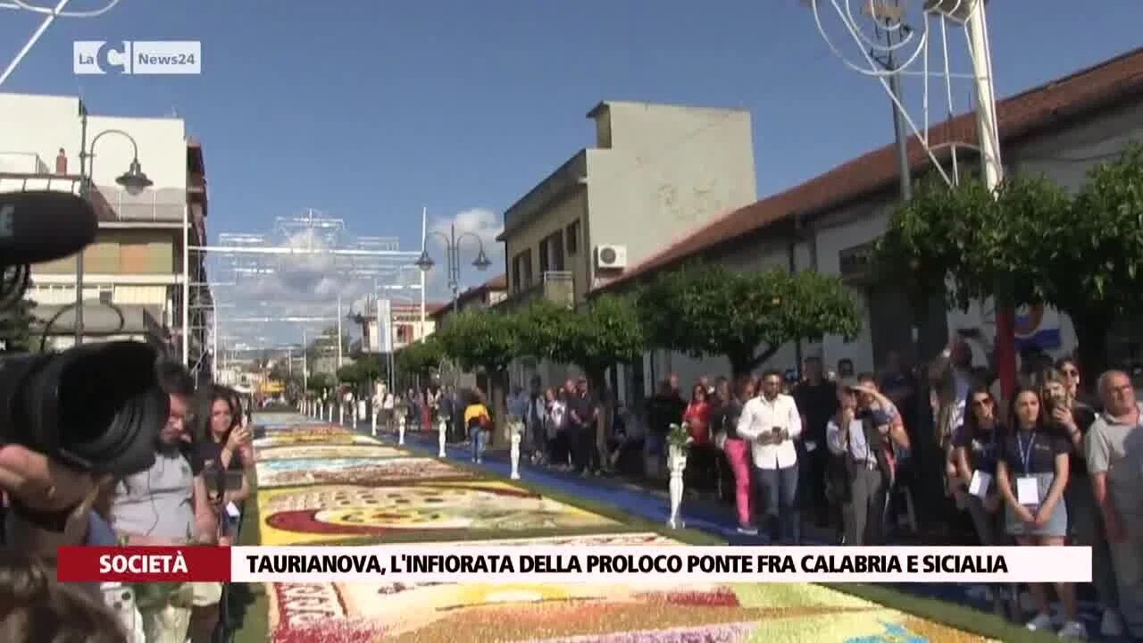 Infiorata ponte di bellezza tra Calabria e Sicilia: così Taurianova diventa capitale regionale dell’Arte effimera