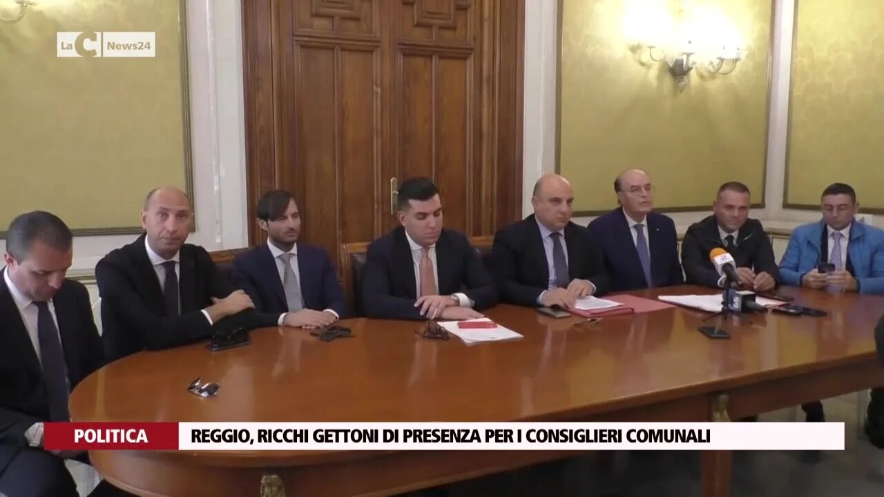 Reggio, ricchi gettoni di presenza per i consiglieri comunali