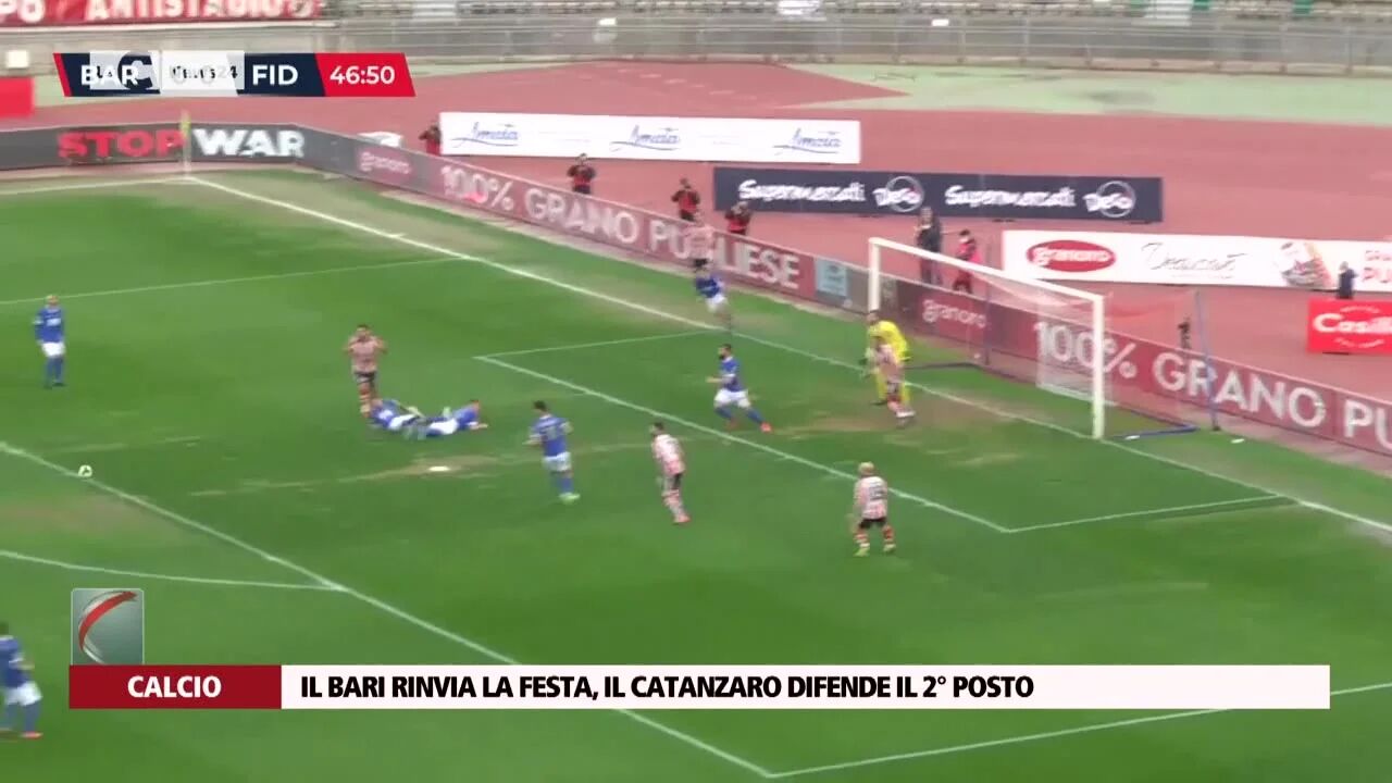 Il Bari rinvia la festa, il Catanzaro difende il 2° posto