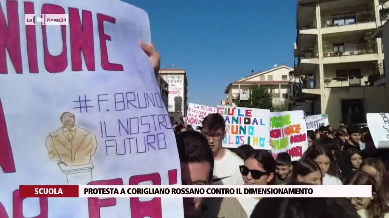 Protesta a Corigliano Rossano contro il dimensionamento
