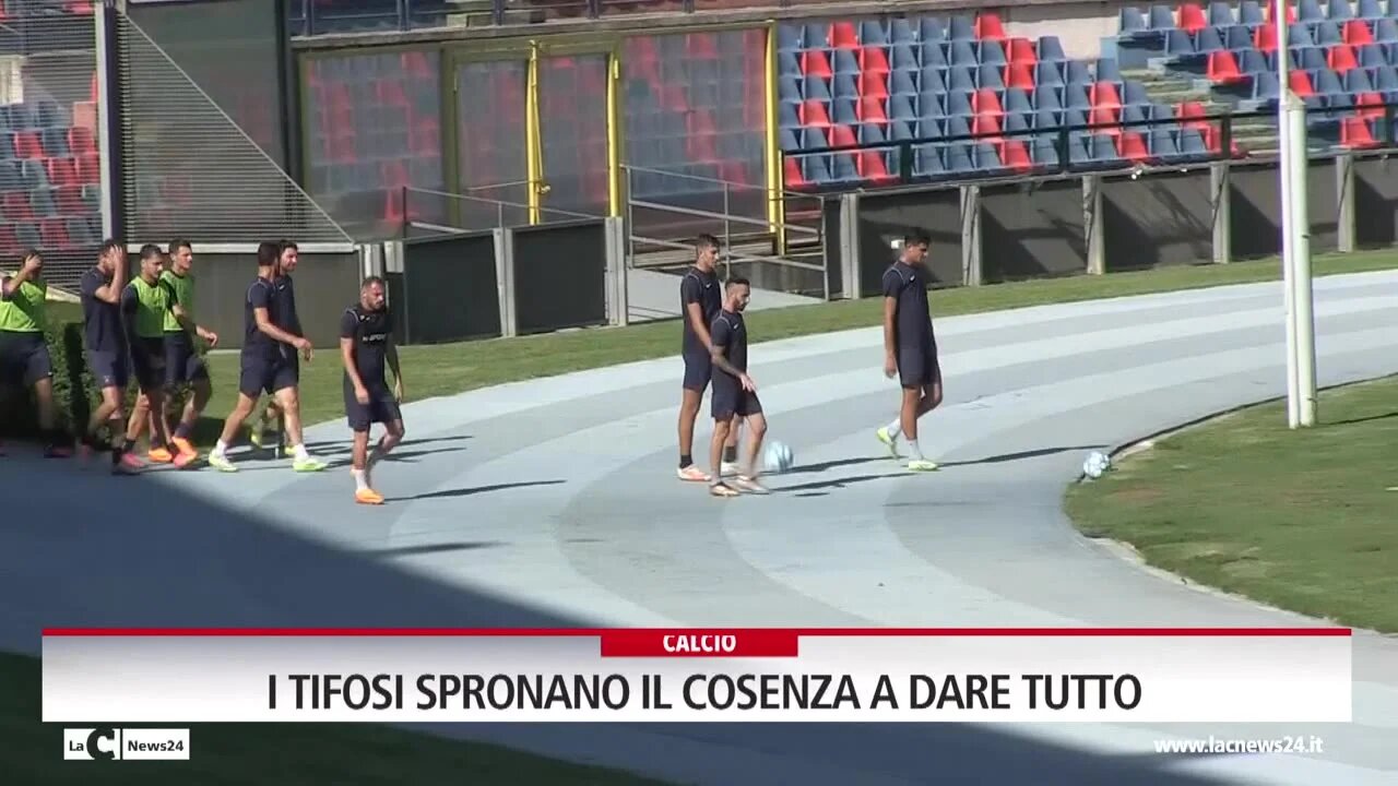 I tifosi spronano il Cosenza a dare tutto