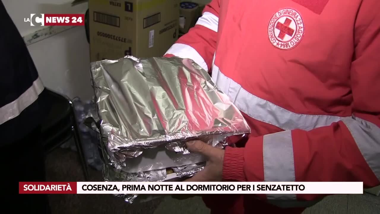 Cosenza, prima notte al dormitorio per i senzatetto