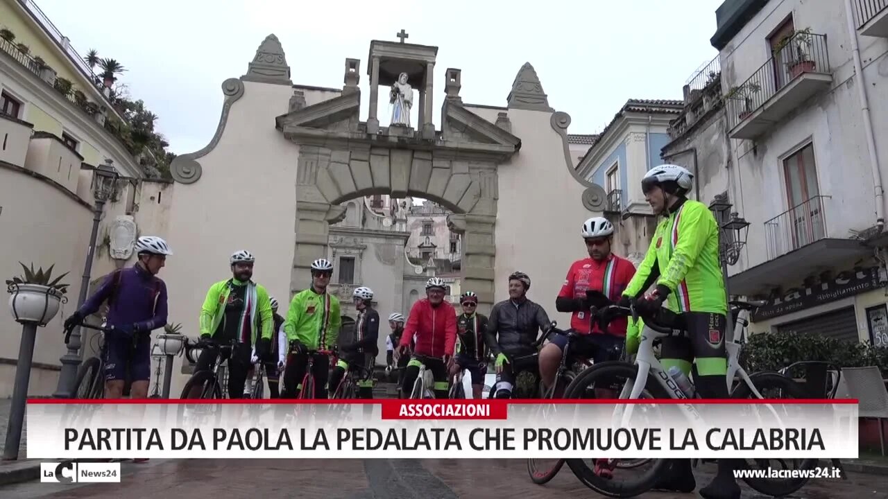 Partita da Paola la pedalata che promuove la Calabria