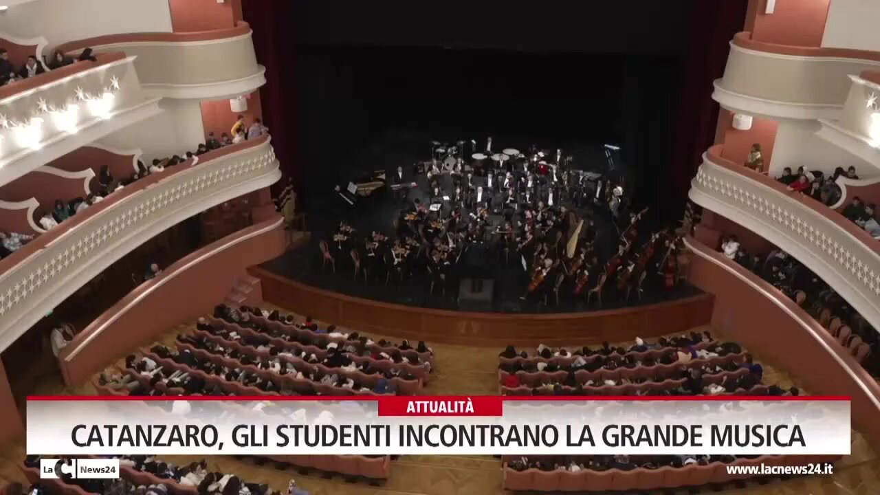 Catanzaro, gli studenti incontrano la grande musica