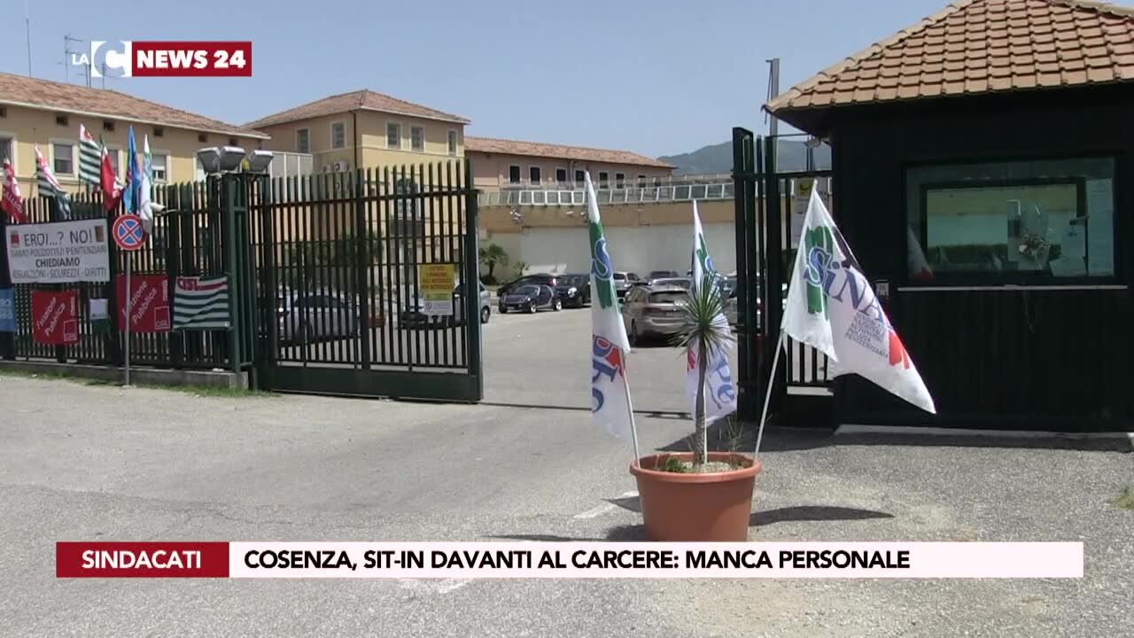 Cosenza, sit-in davanti al carcere: manca personale