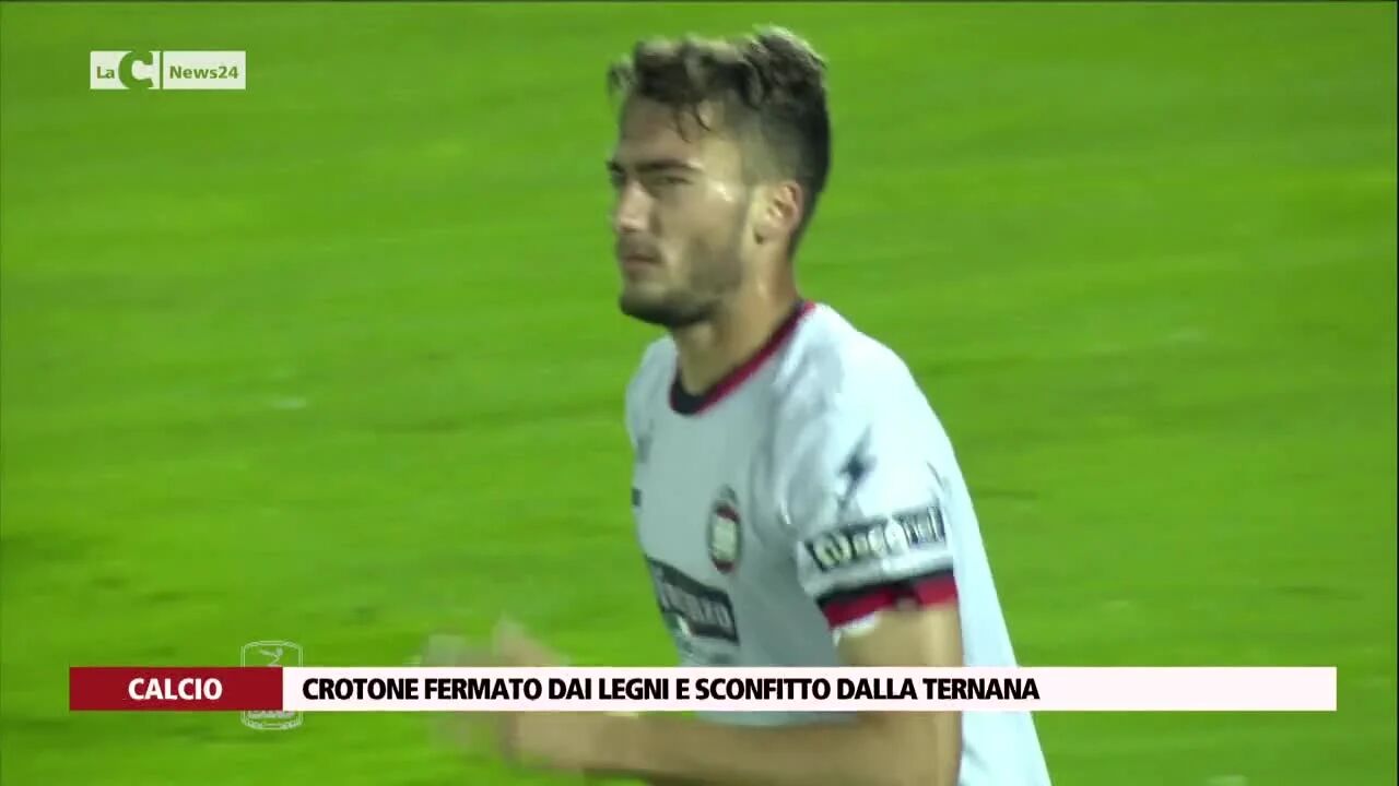 Crotone fermato dai legni e sconfitto dalla Ternana