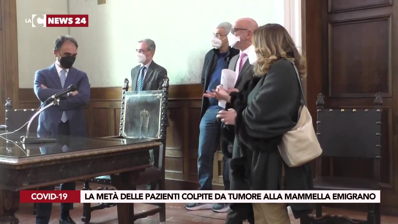 Tumore al seno, metà dei casi curati fuori regione