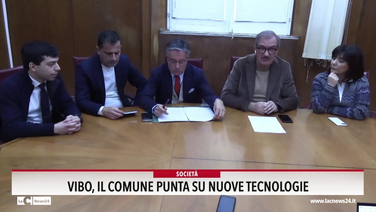 Al Comune di Vibo una piattaforma digitale per valutare l’impatto dei progetti sulla città: «Ci aiuterà a fare scelte più consapevoli» - VIDEO