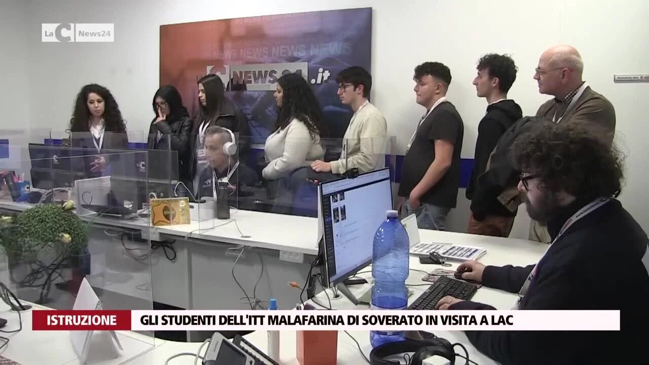 Gli studenti dell'Itt Malafarina di Soverato in visita a LaC