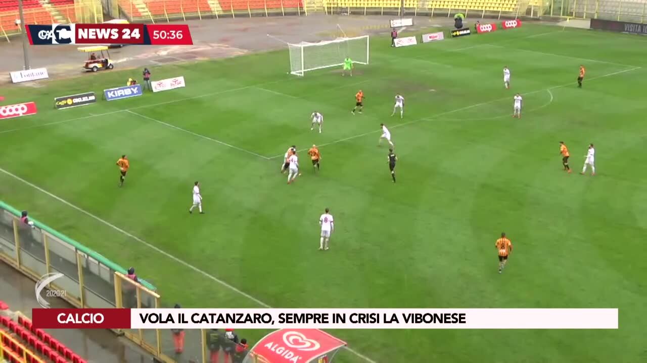Vola il Catanzaro, sempre in crisi la Vibonese