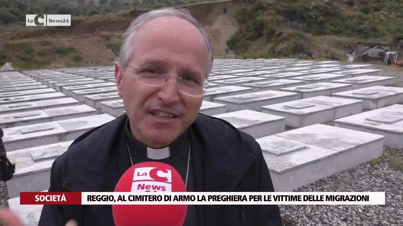 Reggio, al cimitero di armo la preghiera per le vittime delle migrazioni