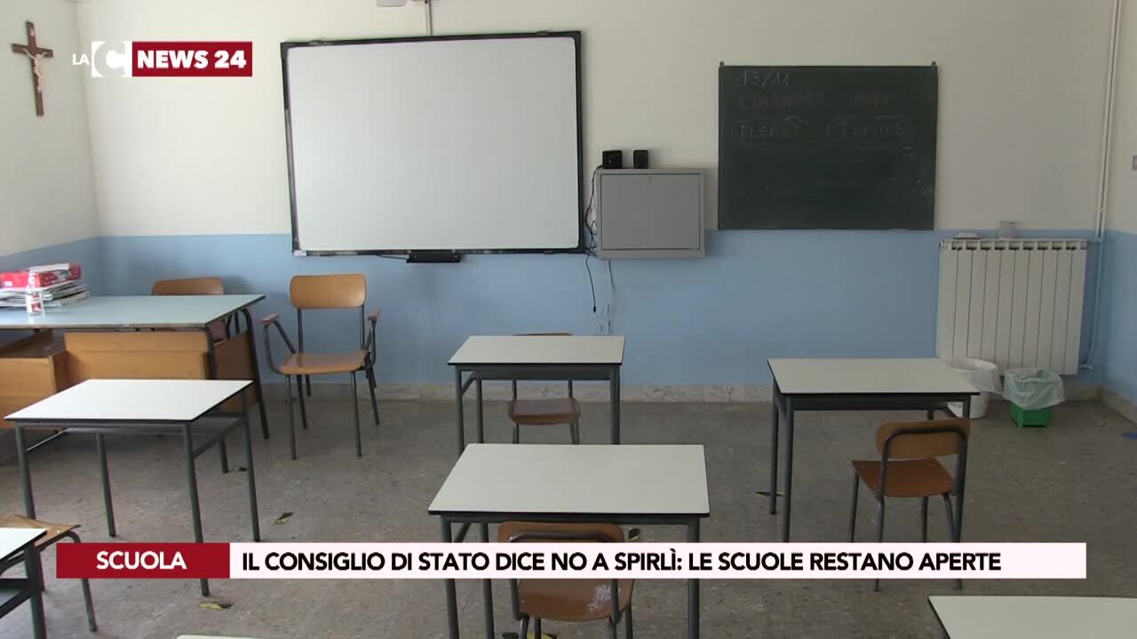 Il Consiglio di Stato dice no a Spirlì: le scuole restano aperte