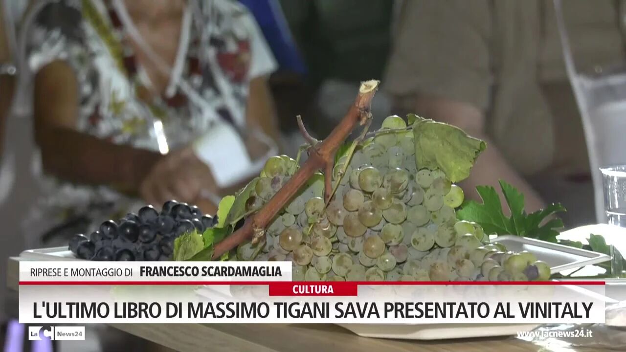 L'Alberello Enotrio, l'ultimo libro di Massimo Tigani Sava presentato al Vinitaly