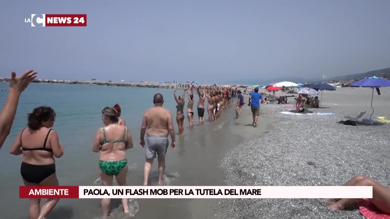 Paola, un “flash mob” per la tutela del mare