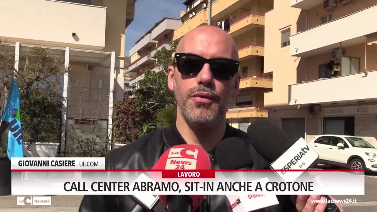 Call center Abramo, sit-in anche a Crotone