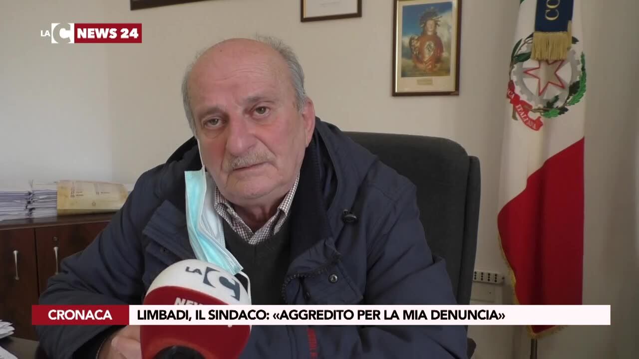 Limbadi, il sindaco dopo l'aggressione: «Paura per la mia famiglia»