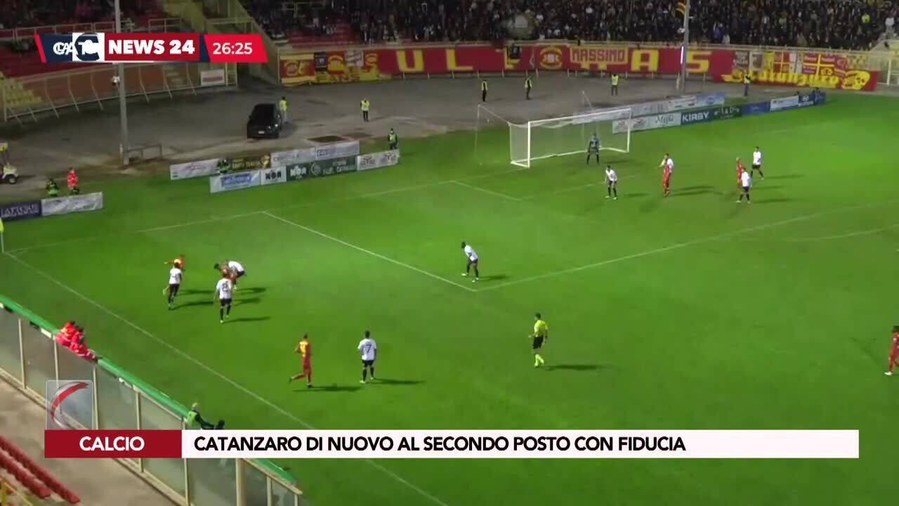 Catanzaro di nuovo al secondo posto con fiducia