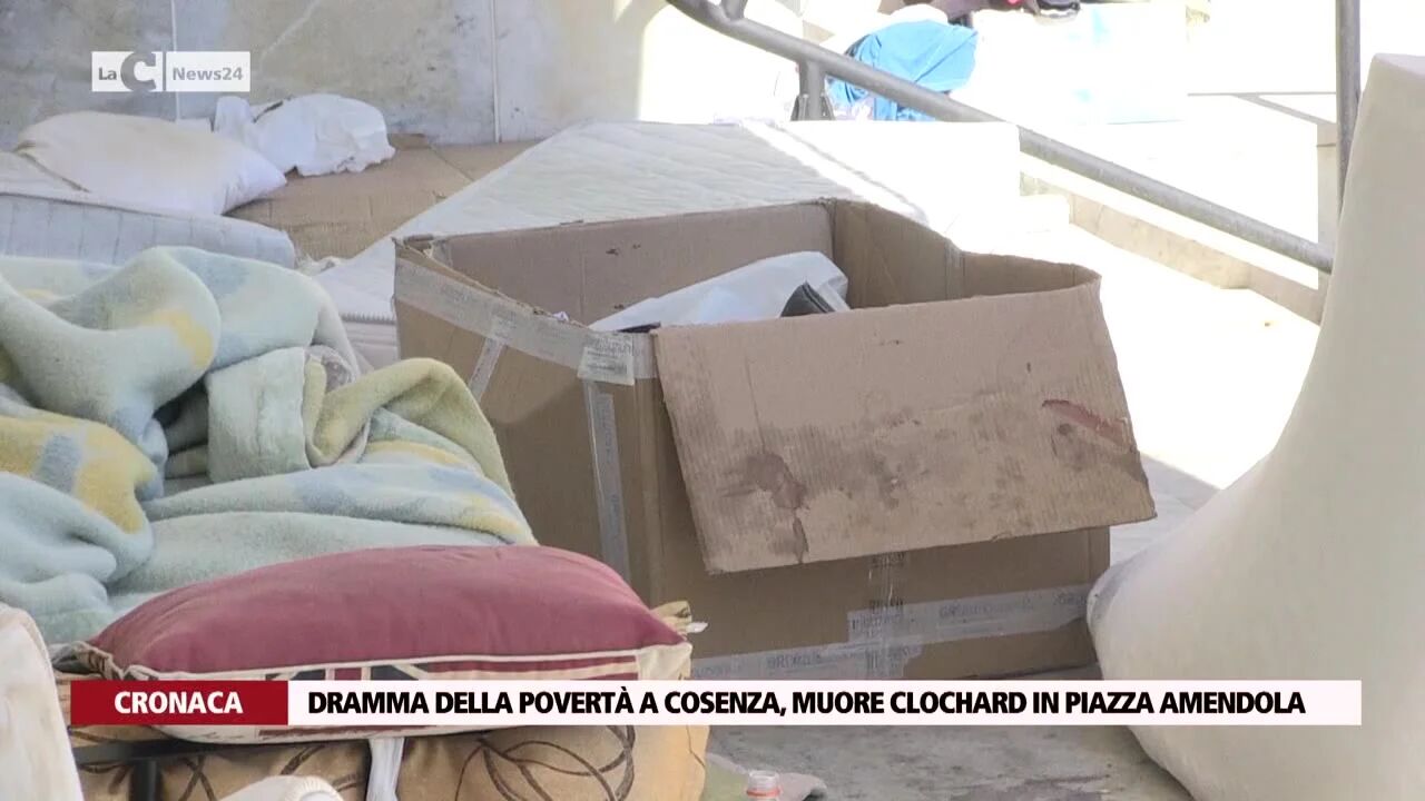 Dramma della povertà a Cosenza, muore clochard in Piazza Amendola