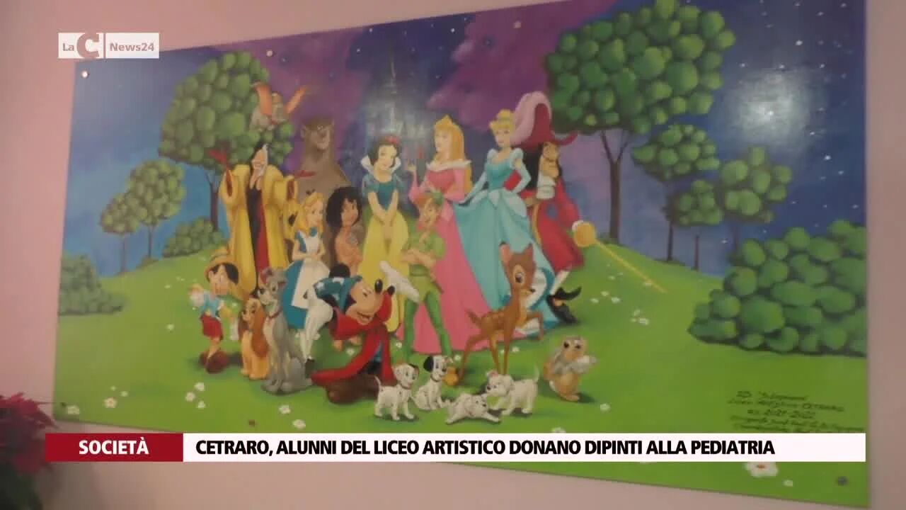 Cetraro, alunni del liceo artistico donano dipinti alla pediatria