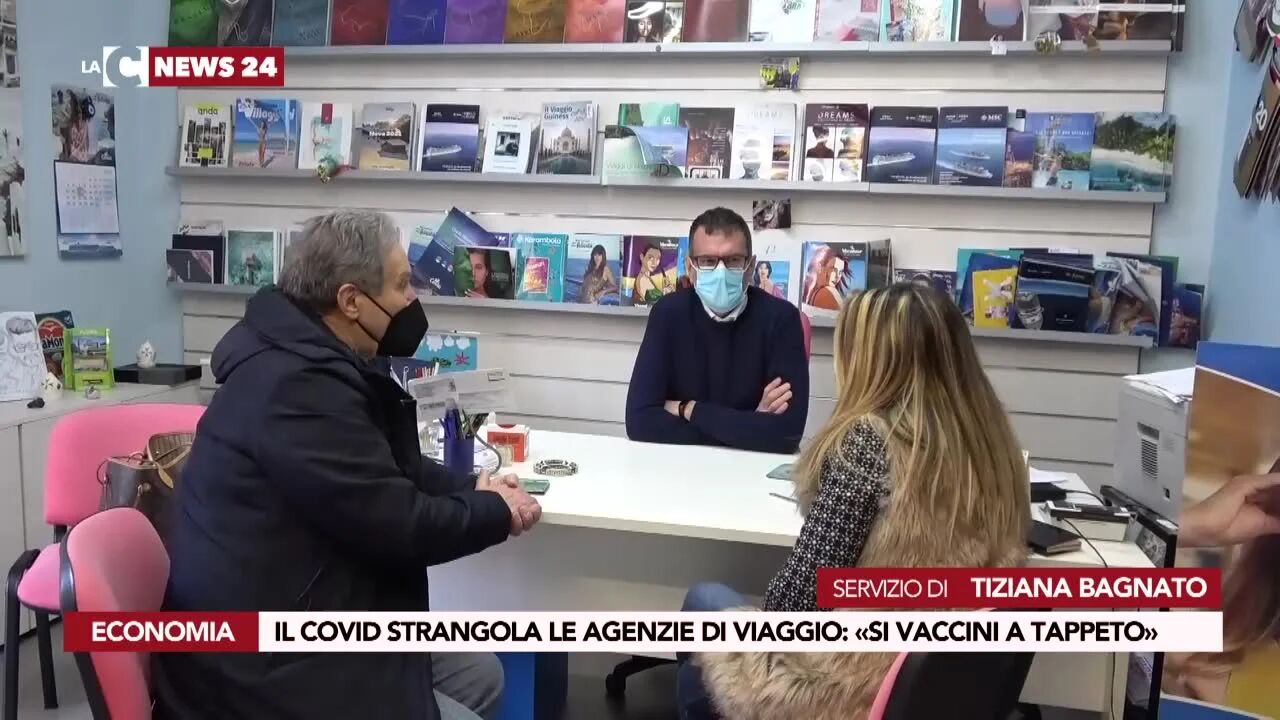 Il Covid strangola le agenzie di viaggio: «Si vaccini a tappeto»
