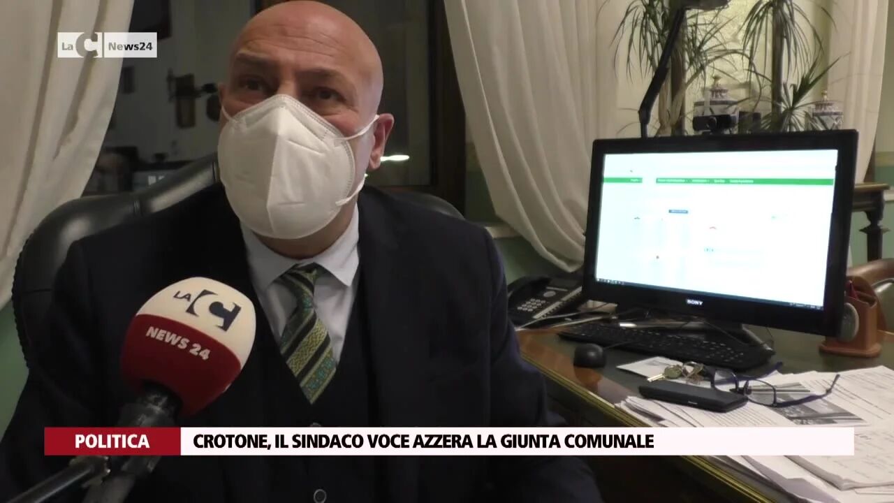 Crotone, il sindaco Voce azzera la giunta comunale