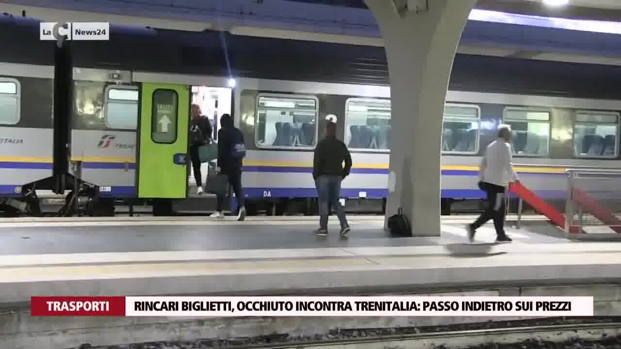 Rincari biglietti, Occhiuto incontra Trenitalia: passo indietro sui prezzi