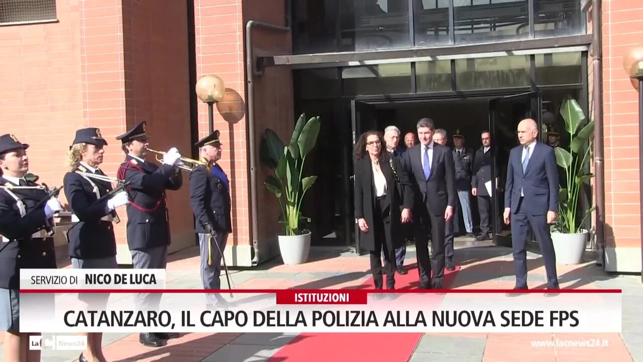 Catanzaro, il capo della polizia alla nuova sede fps