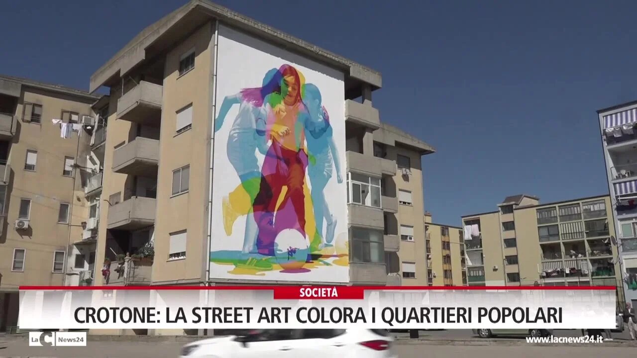 Crotone, la street art colora i quartieri popolari