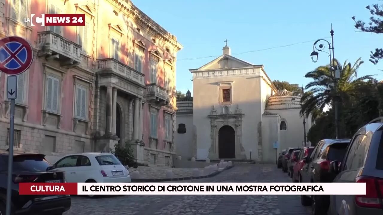 Il centro storico di Crotone in una mostra fotografica