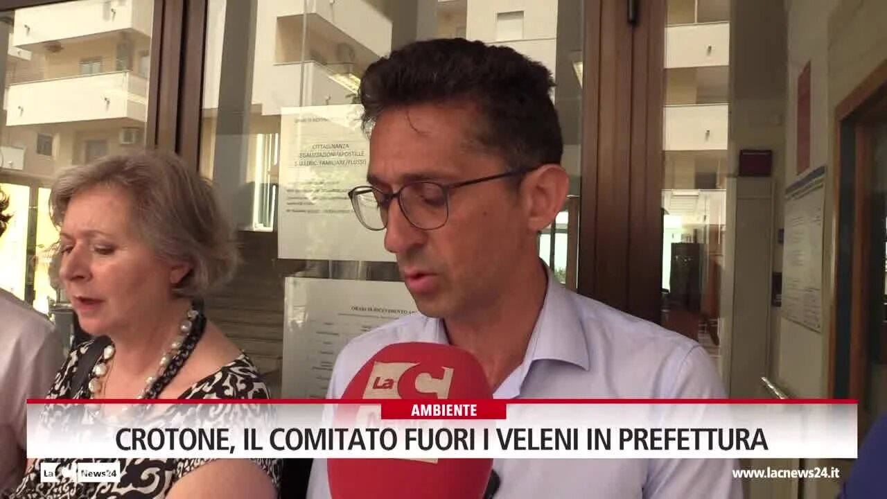 Crotone, il comitato fuori i veleni in prefettura