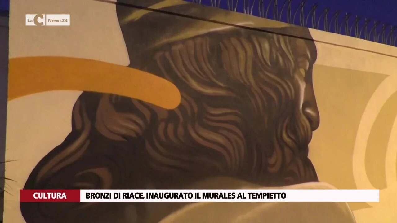 Bronzi di Riace, inaugurato il murales al tempietto