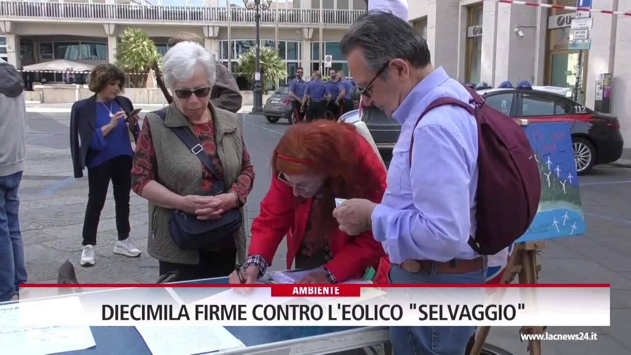 Diecimila firme contro l'eolico "selvaggio"