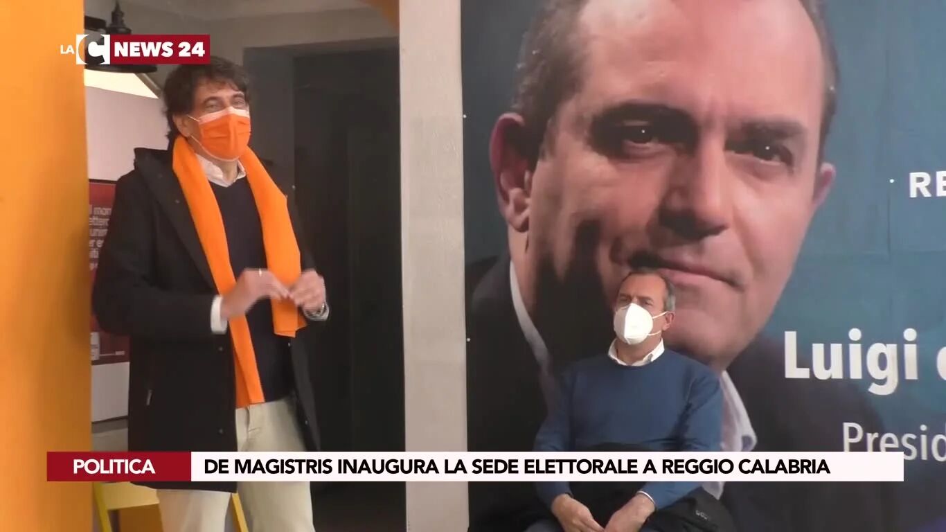 De Magistris inaugura la sede elettorale a Reggio Calabria