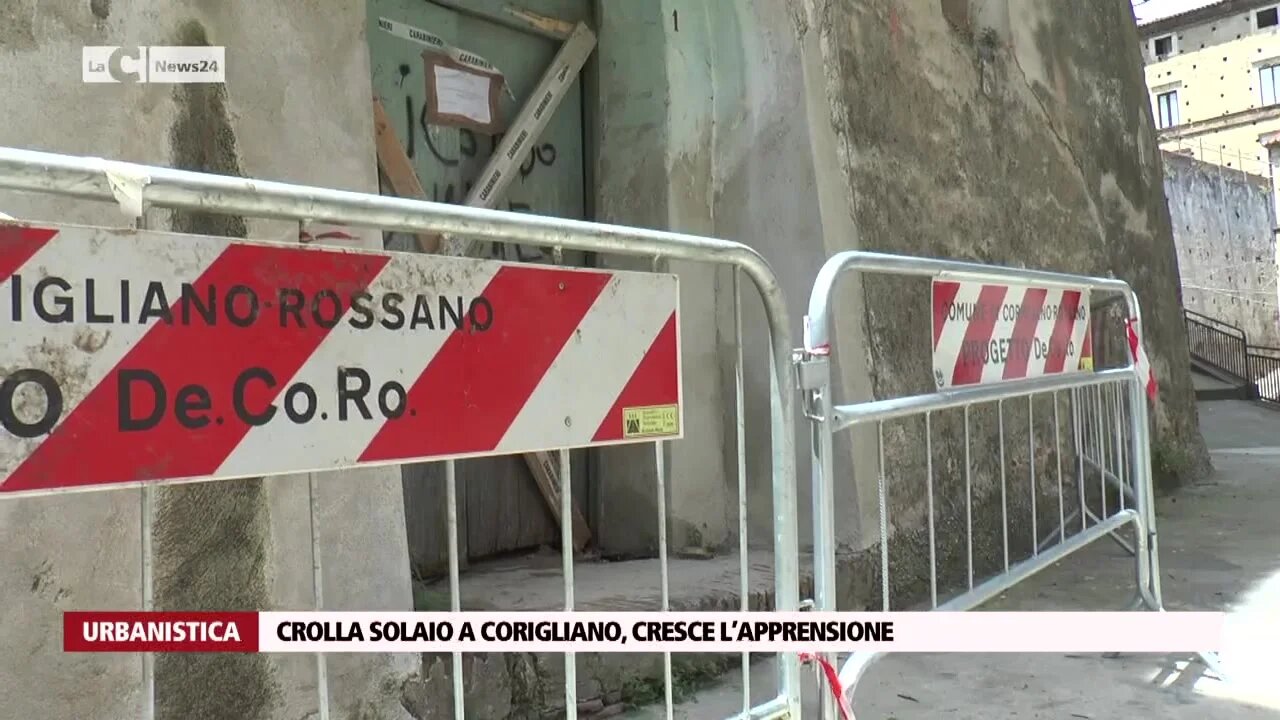 Crolla solaio a Corigliano, cresce l’apprensione