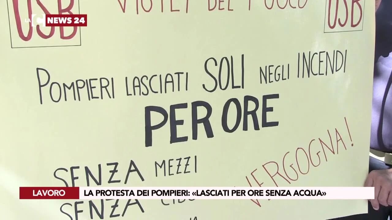La protesta dei pompieri: «Lasciati per ore senza acqua»
