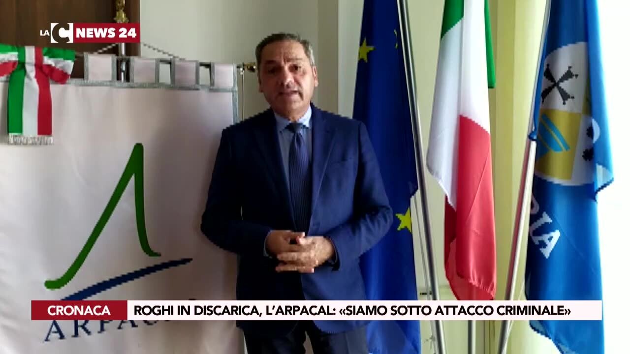 Roghi in discarica, l’Arpacal: «siamo sotto attacco criminale»