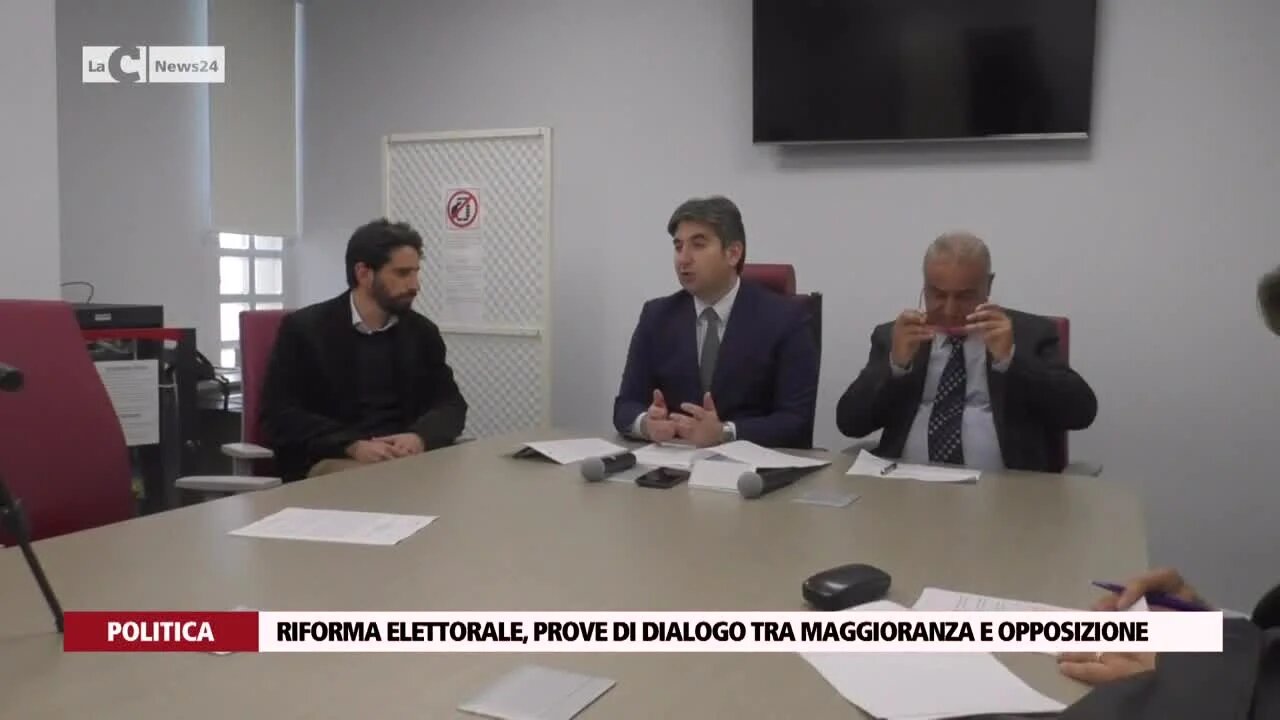 Riforma elettorale, prove di dialogo tra maggioranza e opposizione