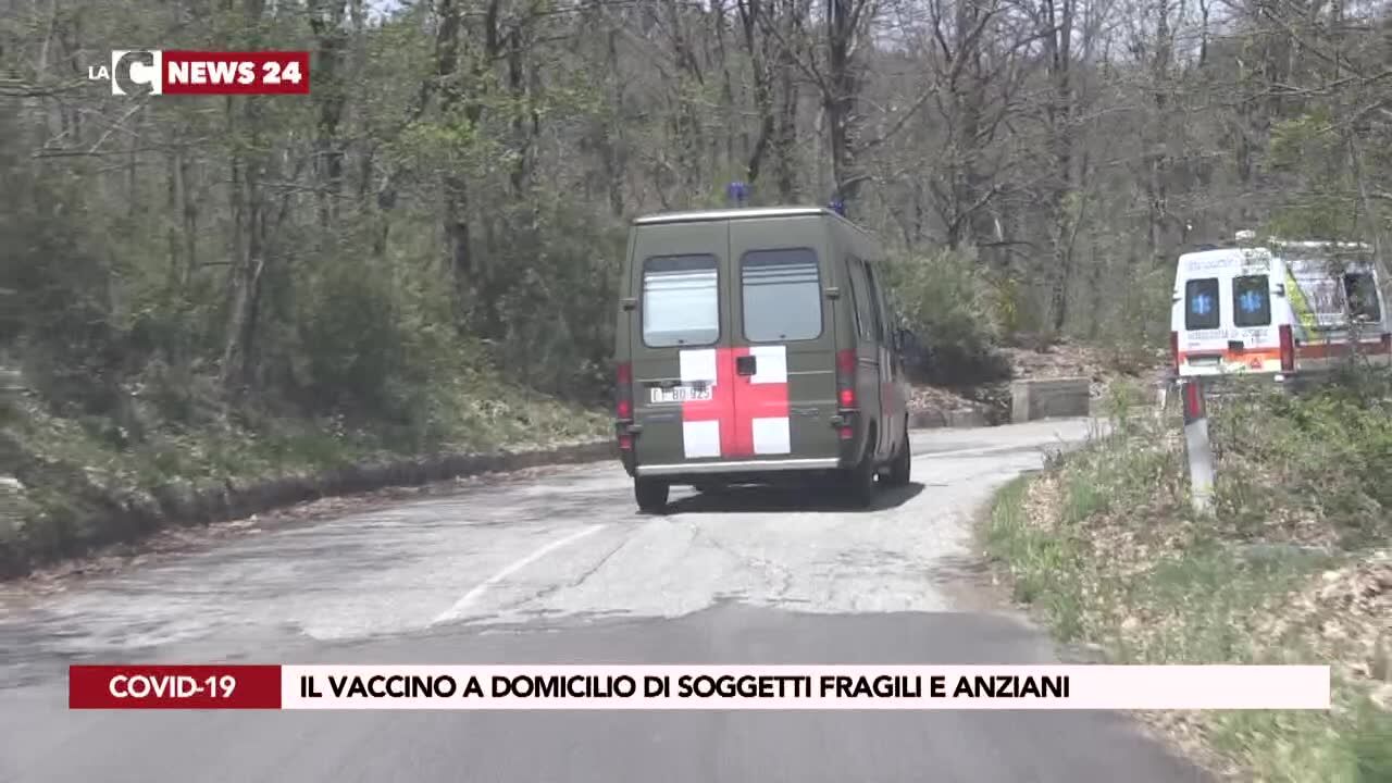 Così l’Esercito porta i vaccini a chi non può muoversi da casa