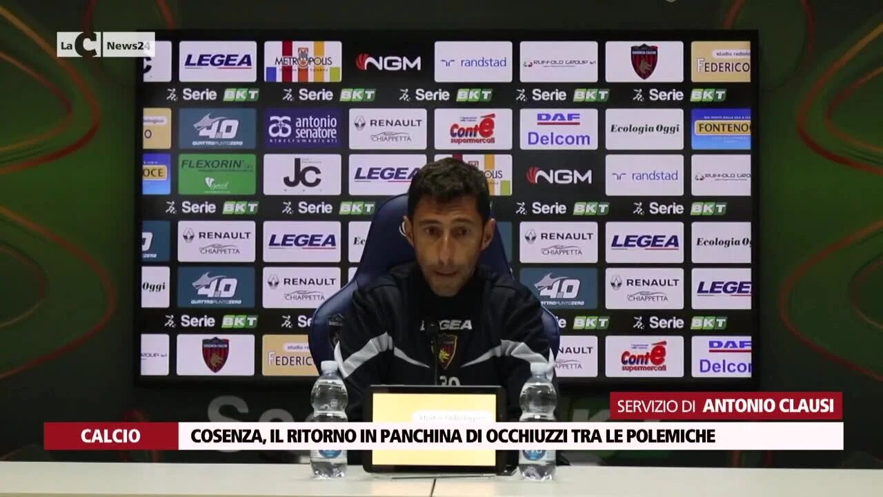 Cosenza, il ritorno in panchina di Occhiuzzi tra le polemiche