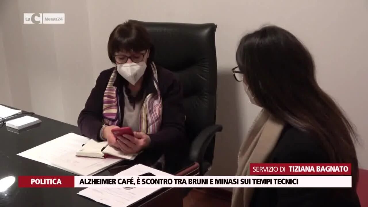 Alzheimer Café, è scontro tra Bruni e Minasi sui tempi tecnici
