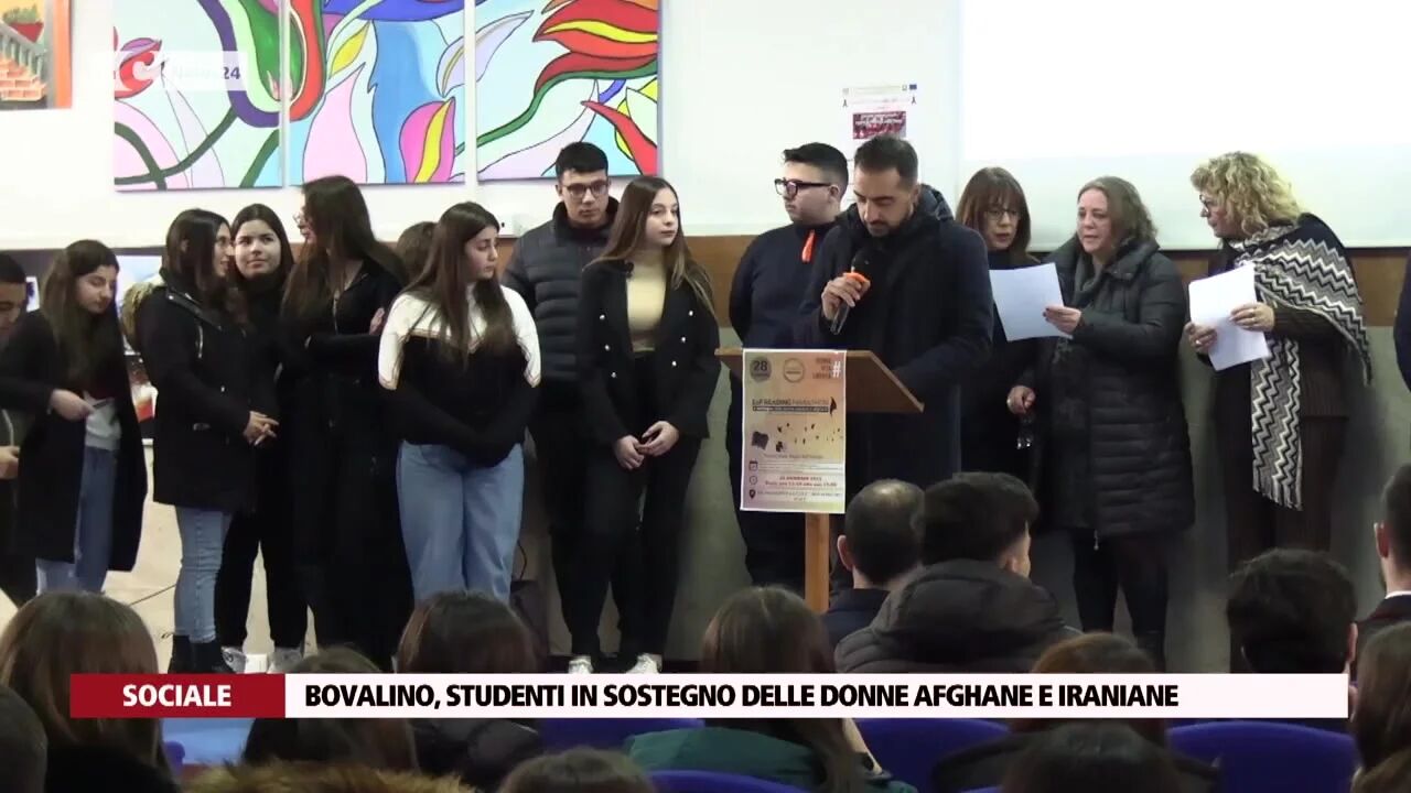 Bovalino, studenti in sostegno delle donne afghane e iraniane