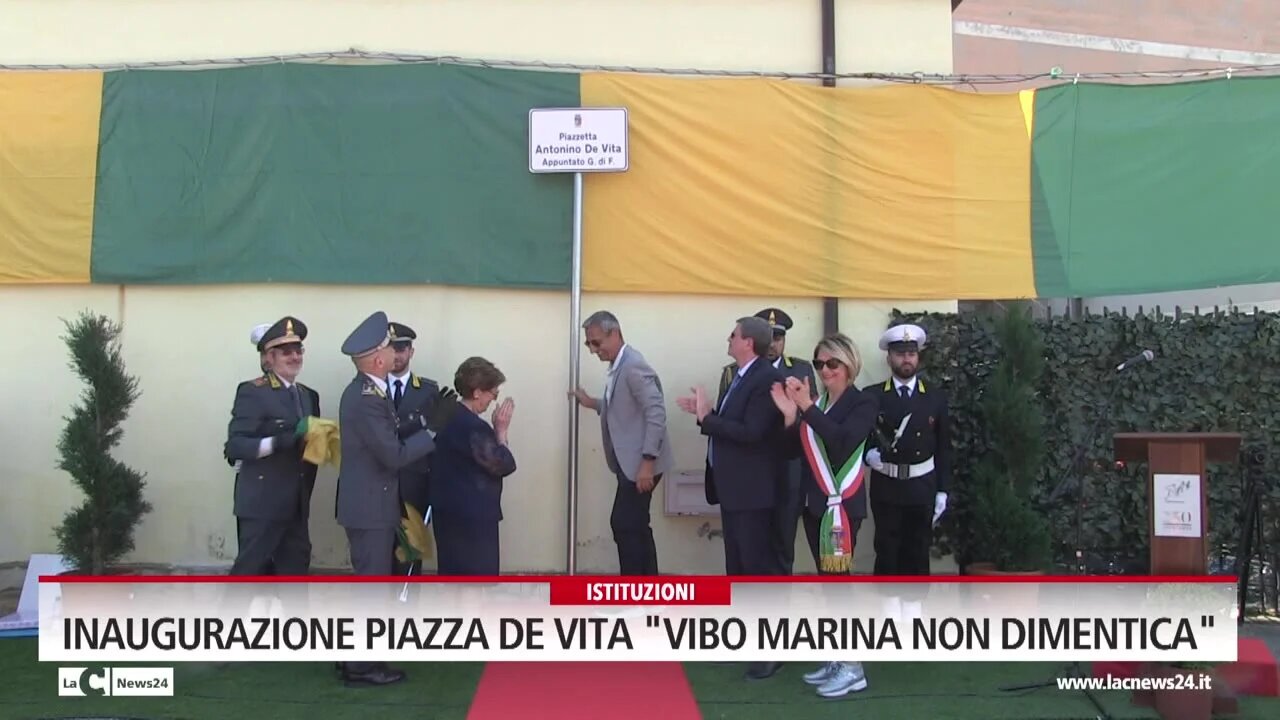 Inaugurazione piazza De Vita \"Vibo Marina non dimentica\"