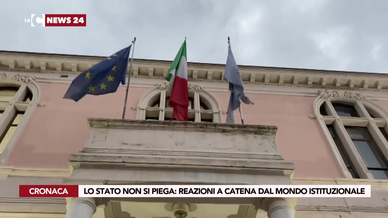 Lo Stato non si piega: reazioni a catena dal mondo istituzionale