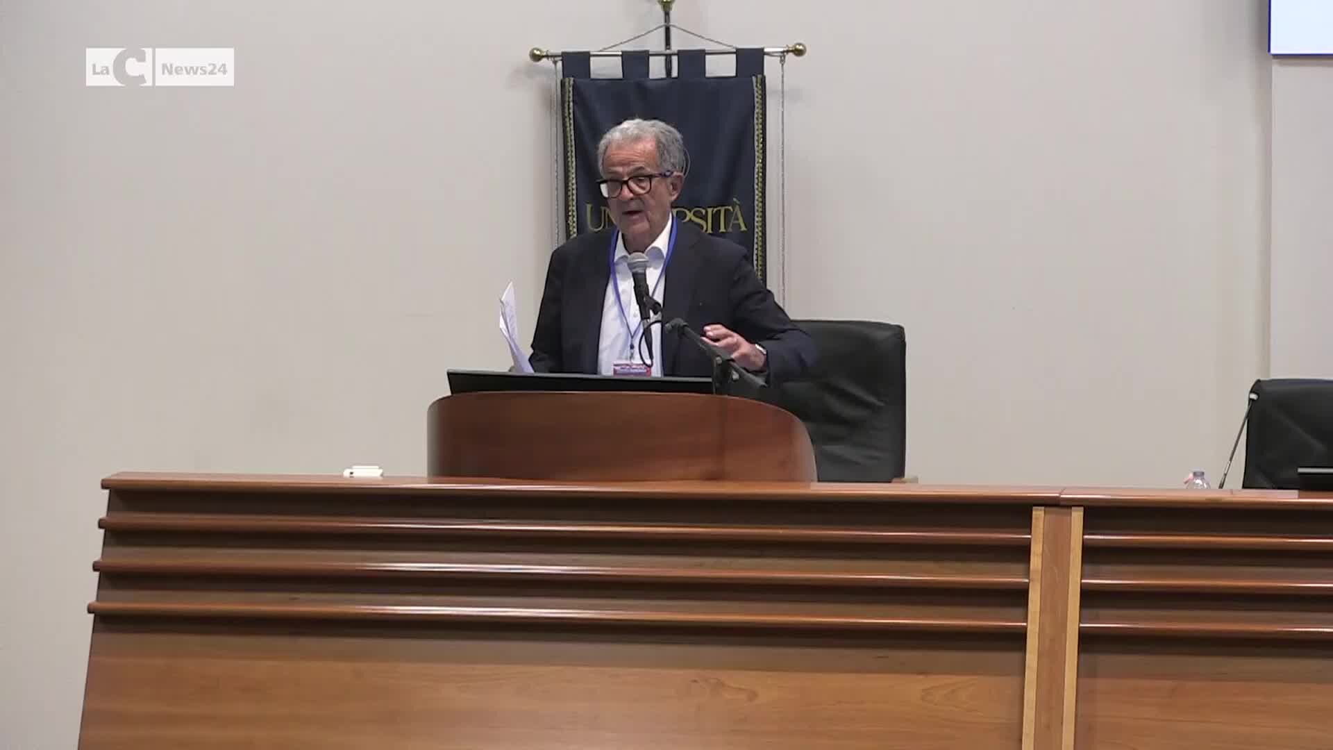 Romano Prodi benedice l'Unical \"multiculturale\" | VIDEO