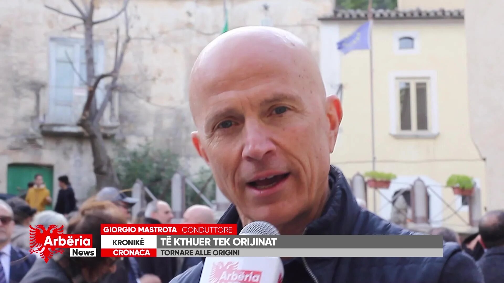 Il ritorno alle origini di Giorgio Mastrota: il re delle televendite compra casa a Civita, il paese del suo papà