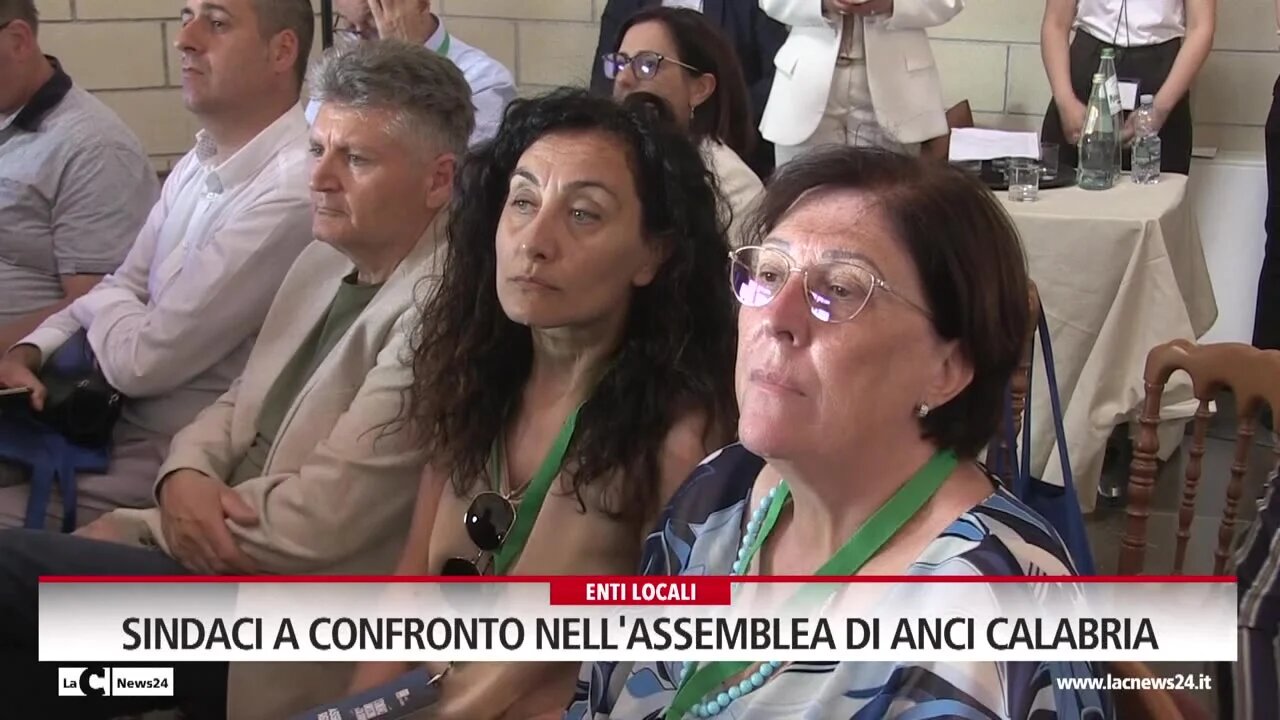 Sindaci a confronto nell'assemblea di Anci Calabria