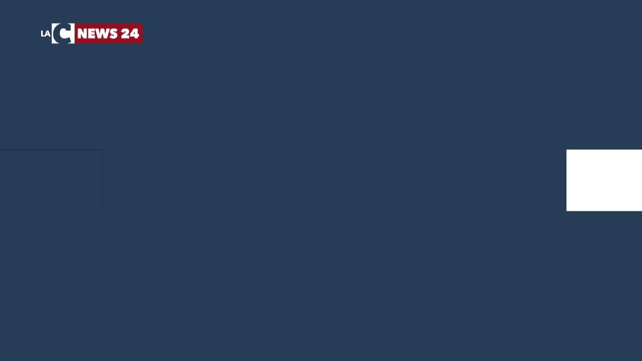 Lavoratrici Hermes licenziate, sit-in davanti al Comune