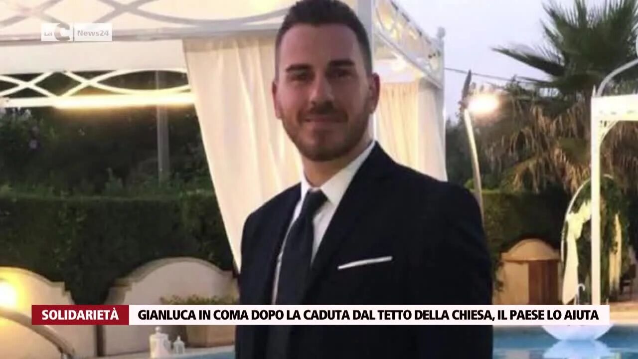 Gianluca in coma dopo la caduta dal tetto della chiesa, il paese lo aiuta