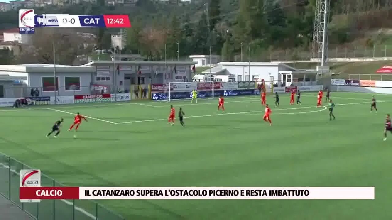 Il Catanzaro supera l'ostacolo Picerno e resta imbattuto